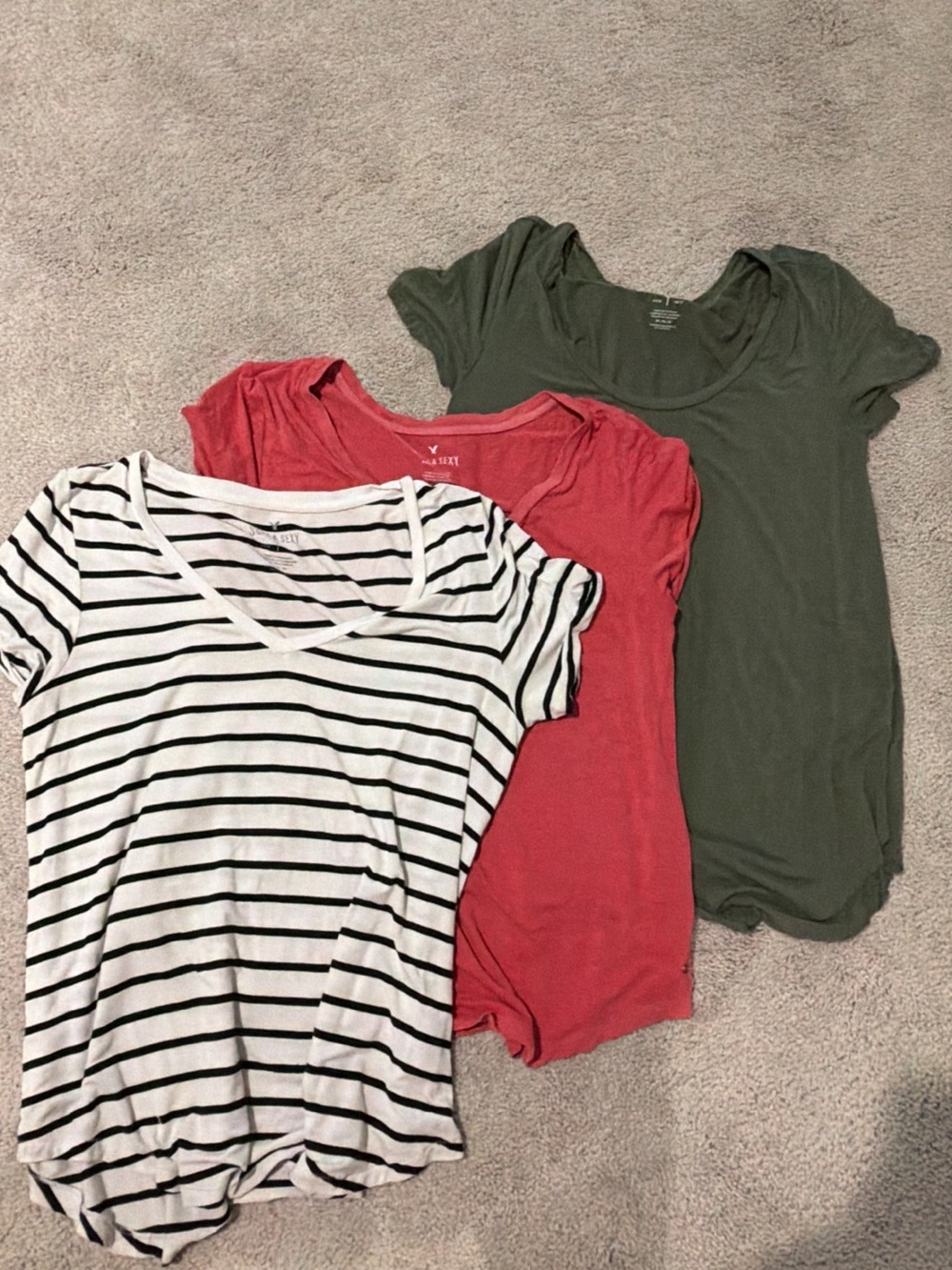 3 American Eagle Soft & Sext Ts